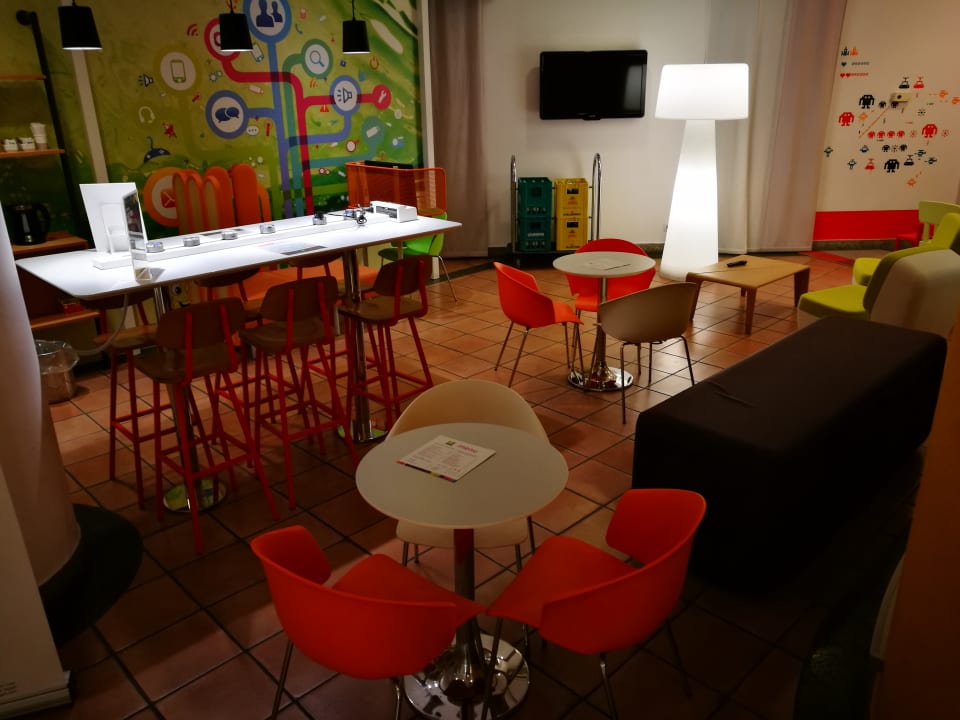Restaurant Ibis Styles Napoli Garibaldi