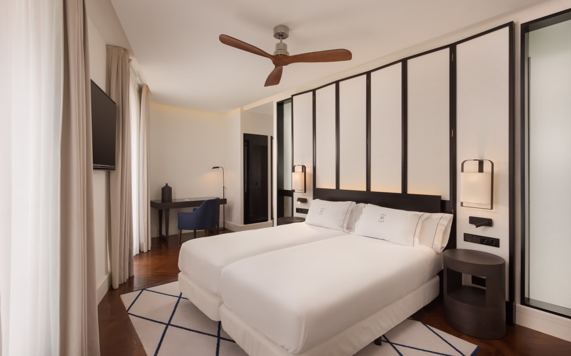 Zimmer Gran Hotel Montesol Ibiza, Curio Collection by Hilton