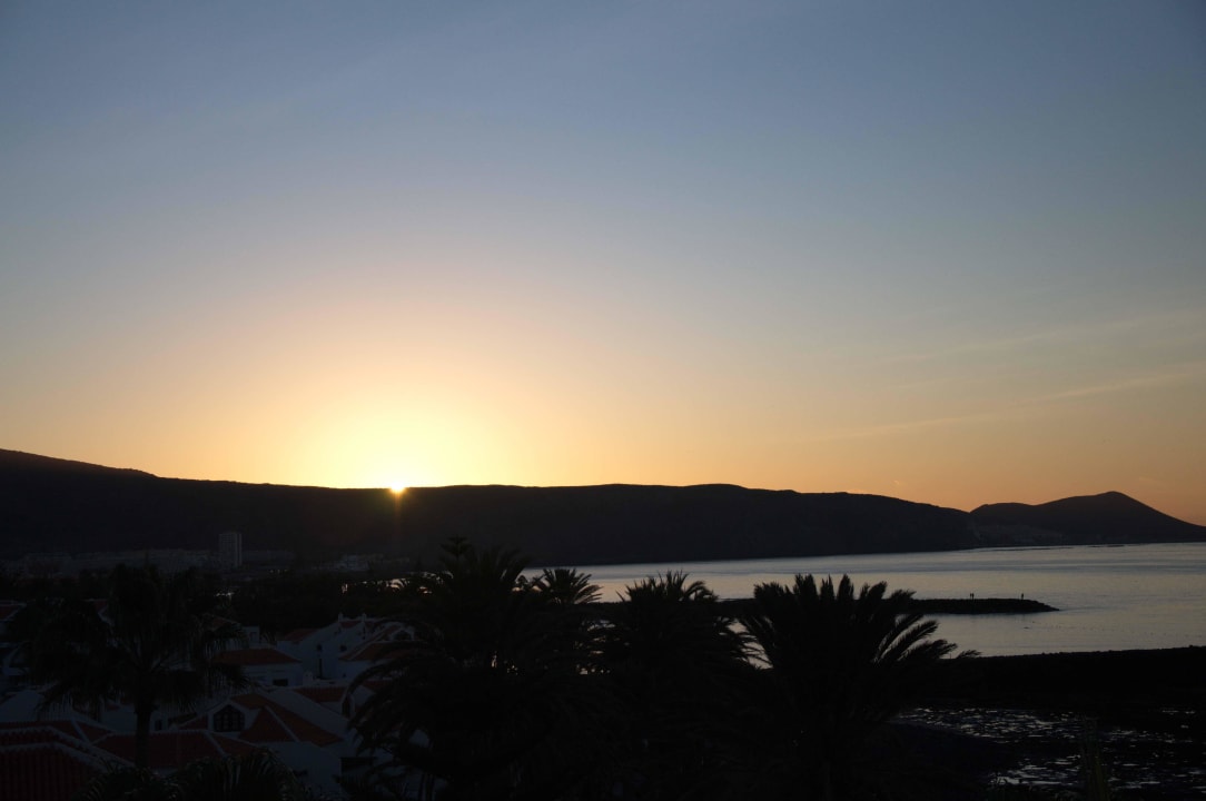 Sonnenaufgang Parque Santiago IV Official