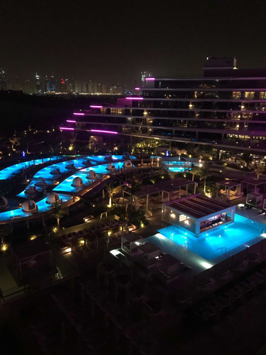 Pool W Dubai - The Palm