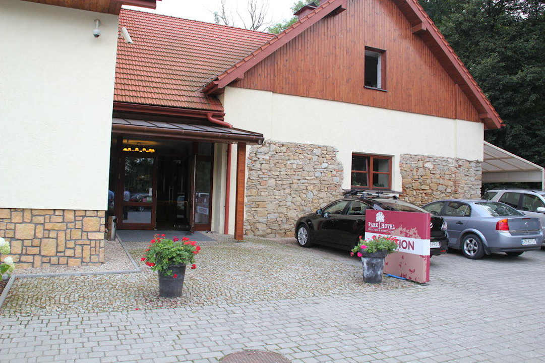 Eingang  Park Hotel & Wellness