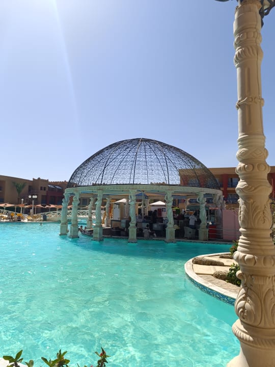 Pool Hotel Titanic Palace