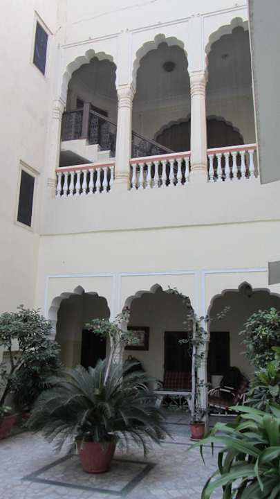 Blick vom Zimmer aus auf Innenhof Hotel Mandawa Haveli