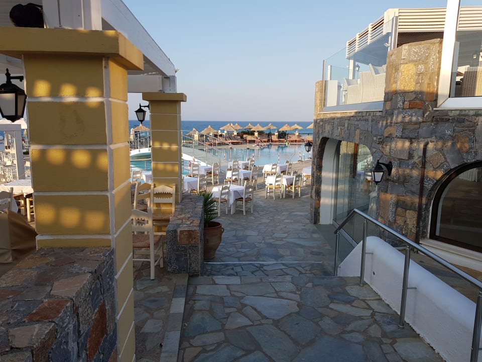 Ausblick Alexander Beach Hotel & Village Resort