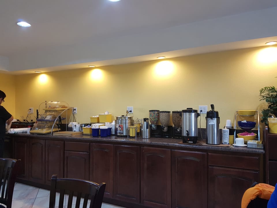 Gastro Hotel Days Inn Barstow Ca