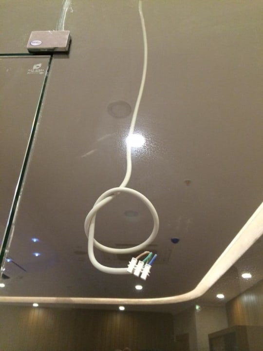 Loses Kabel im Spabereich Michell Hotel & Spa