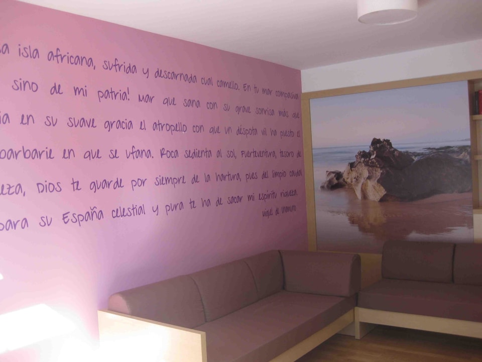 Wohnzimmer einer Suite R2 Romantic Fantasia Suites - Adults only