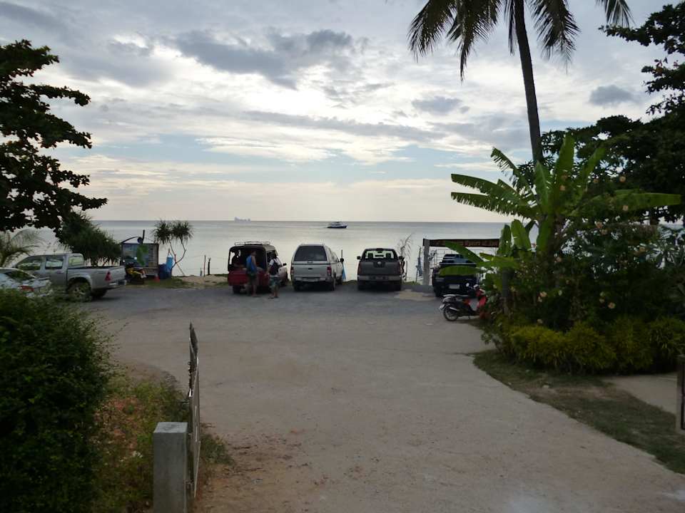 Einfahrt zur Anlage Hotel Amantra Resort & Spa