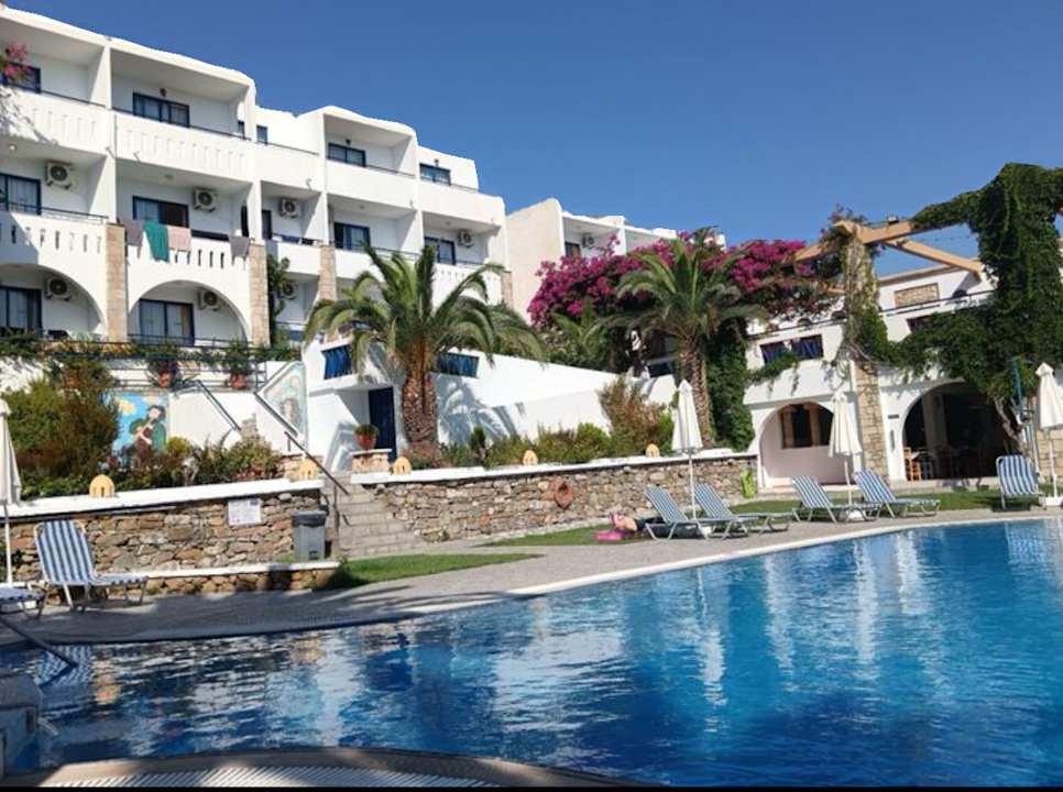 Gartenanlage Ekaterini Hotel