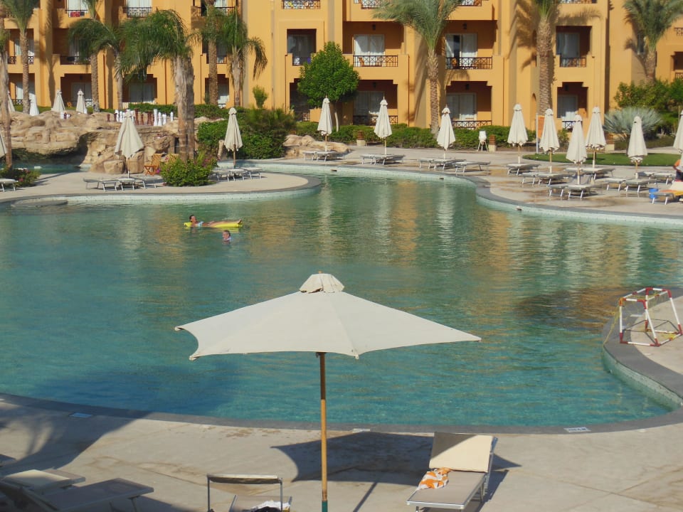 Маленький бассейн Stella Beach Resort & Spa Makadi Bay