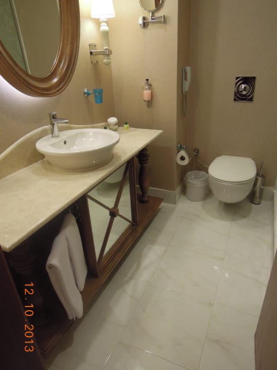 Bad, Dusche ist rechts nicht sichtbar Kaya Artemis Resort