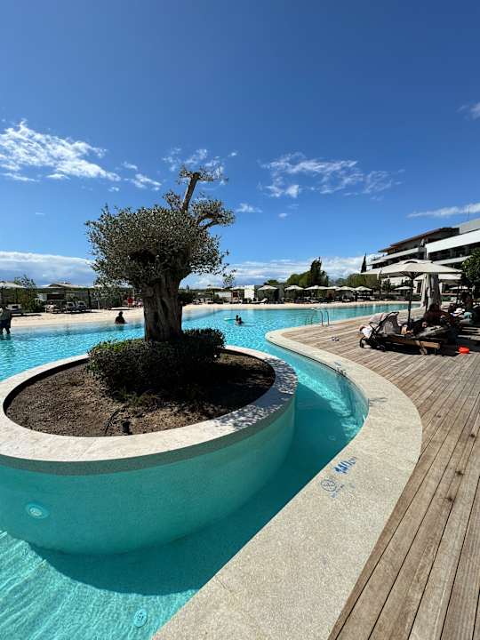 Pool Anda Barut Collection