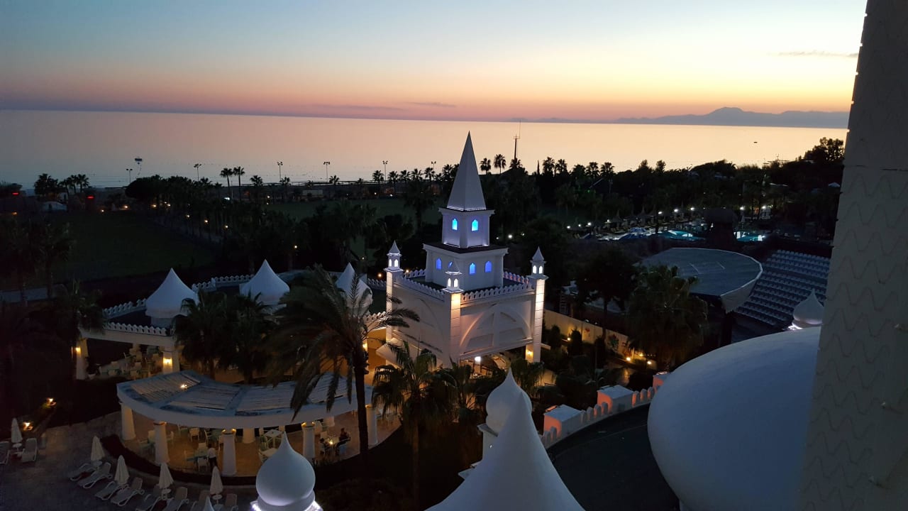 Poolbar vom Balkon aus Kamelya Fulya Hotel