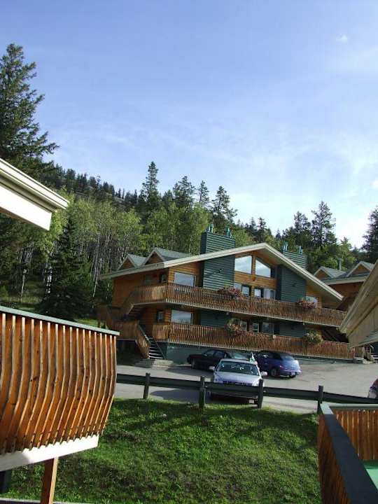 Häuser des Resorts Hotel Coast Pyramid Lake Resort