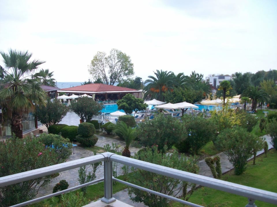 Pool- und Meerblick alltoura Club Hotel Poseidon Palace