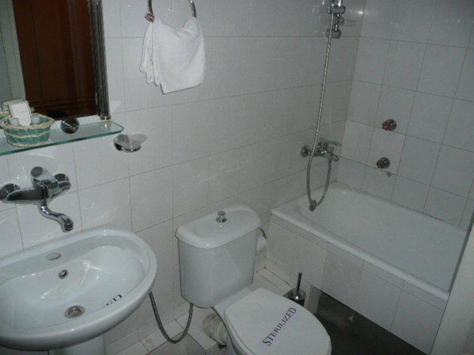 Bad Old Metheki Hotel