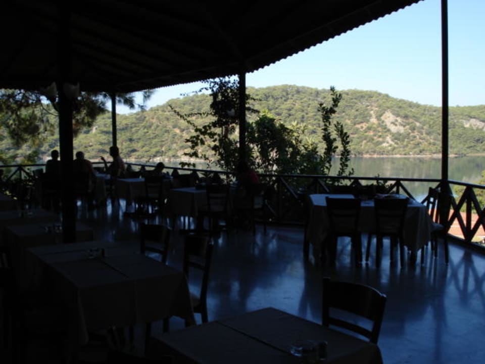 Früchstücksterrasse Hotel Meri