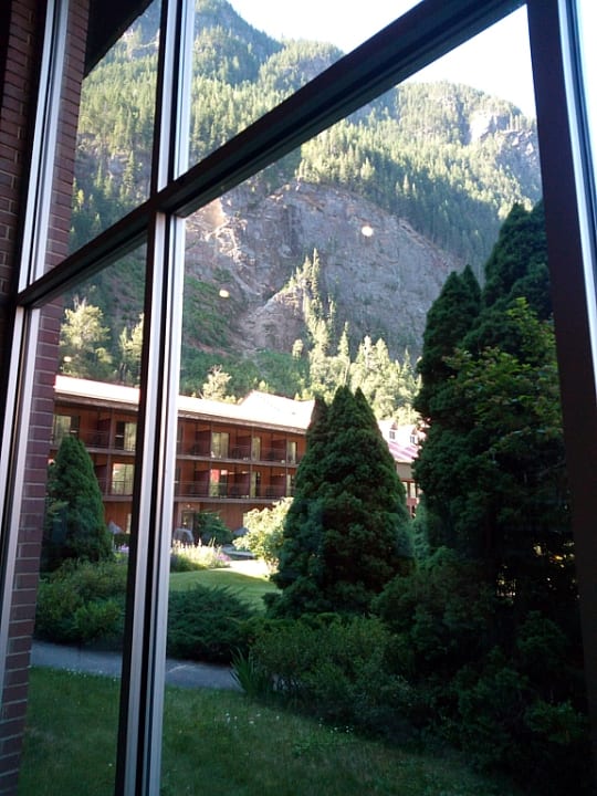 Ausblick Hotel Three Valley Lake Chateau