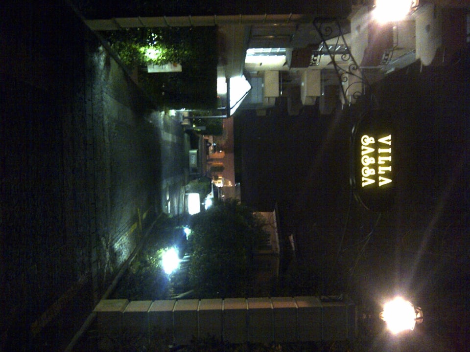 Einfahrt: Villa Sassa Villa Sassa