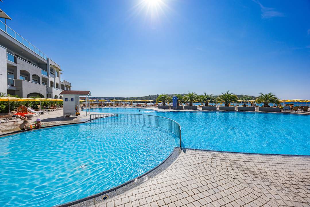 Pool Family Resort del Mar