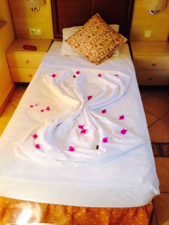 Работа уборщиц VONRESORT Golden Beach