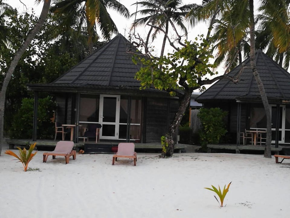 Unsere Beach Villa von Aussen Kuredu Island Resort & Spa