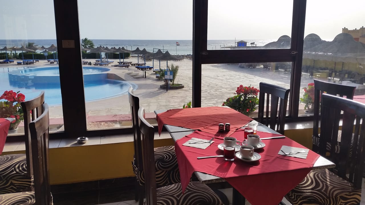 Frühstück - mit Meerblick Blue Reef Red Sea Resort