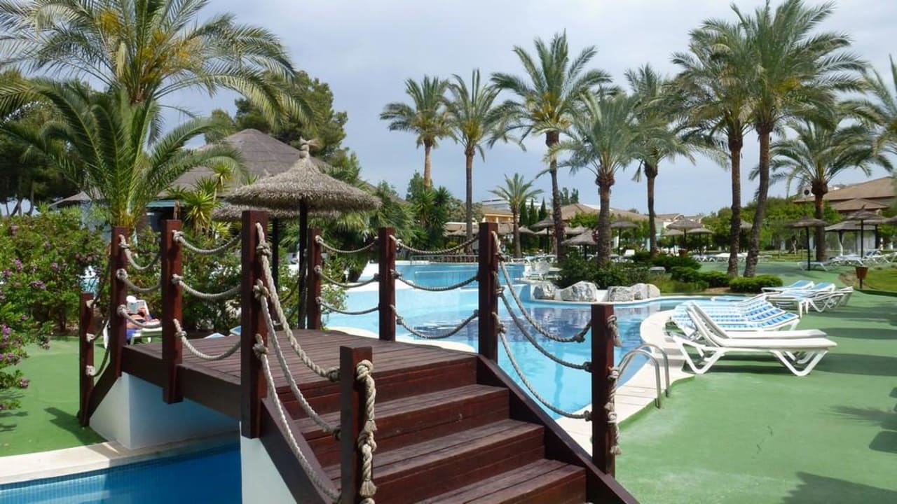 Brücke am Pool Prinsotel La Dorada