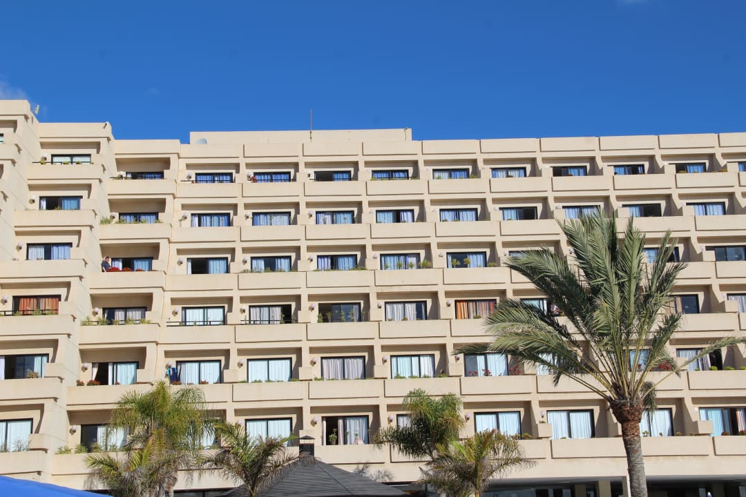 Ab der 2. Etage genießt man den Meerblick Hotel Grand Teguise Playa