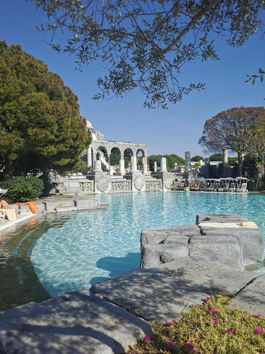 Pool Xanadu Resort Hotel