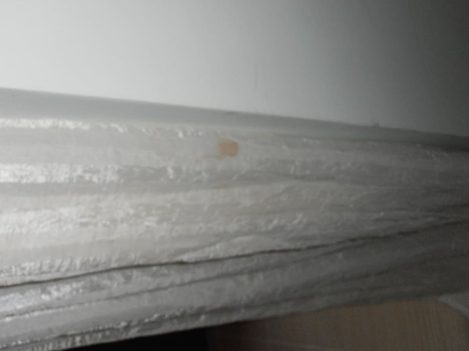 Verdreckte Gardine Kleopatra Beach Hotel