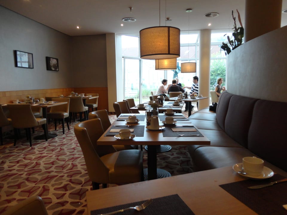 Restaurant/Frühstücksraum Leonardo Hotel Hamburg Airport