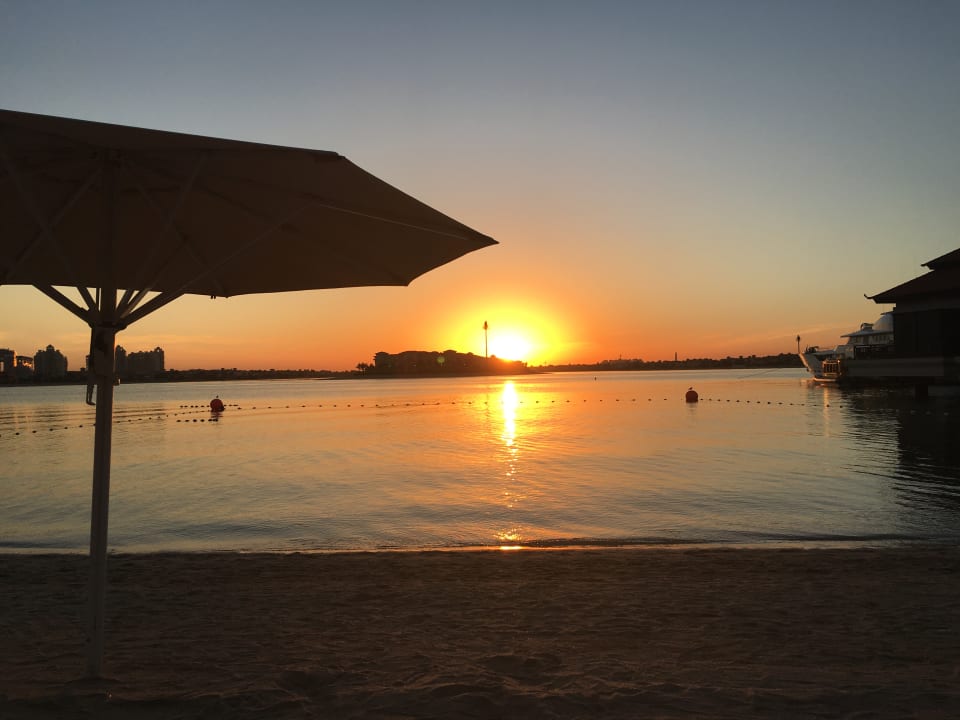 Strand Anantara The Palm Dubai Resort