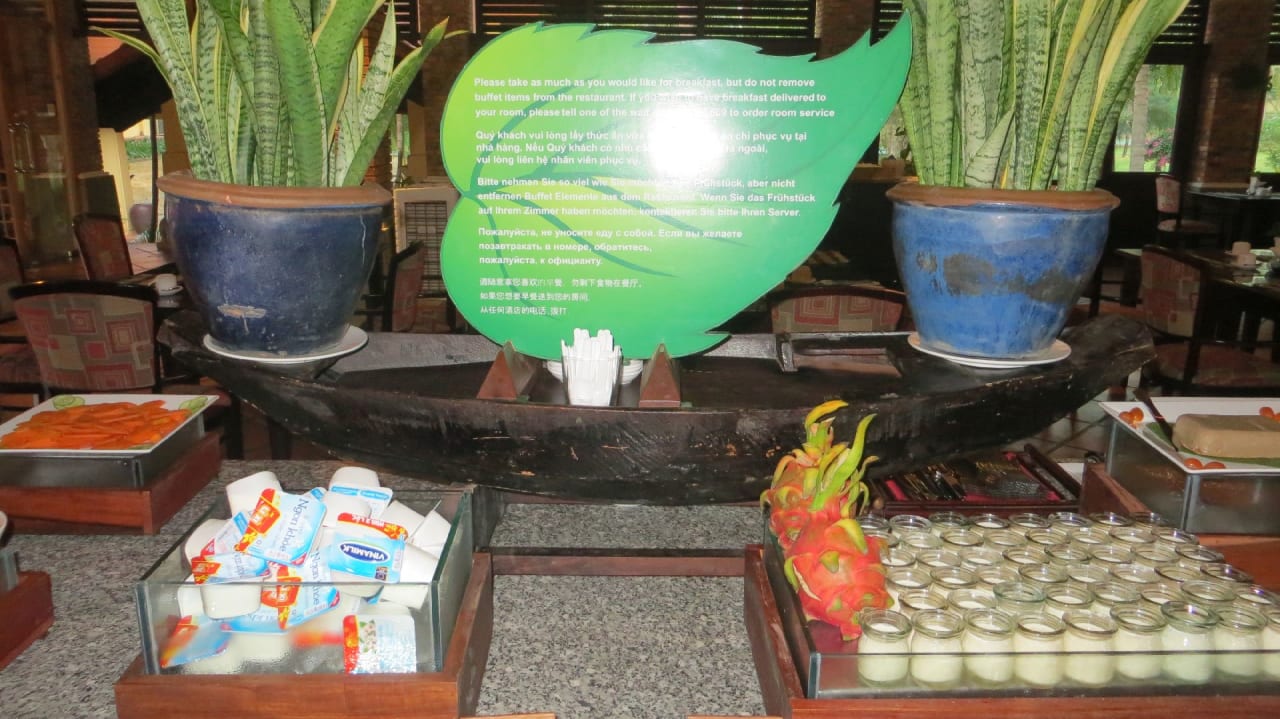 Gastro Pandanus Resort