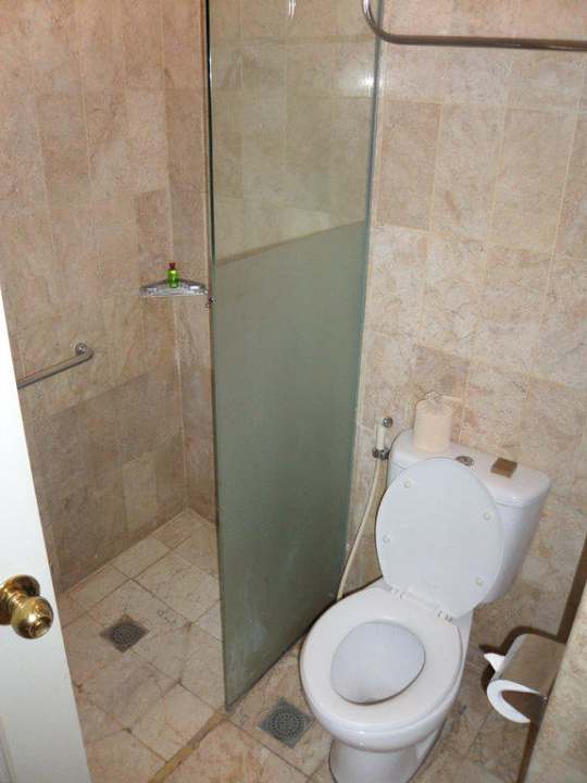 Kleines Bad The Phoenix Hotel Yogyakarta