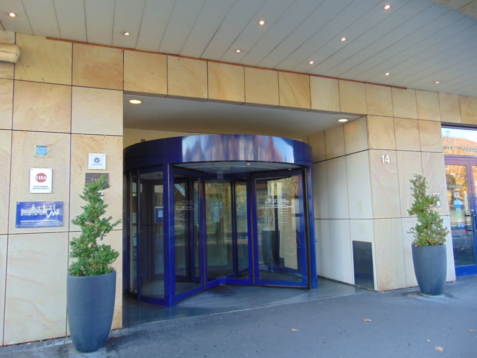 Außenansicht Dorint Hotel Dresden