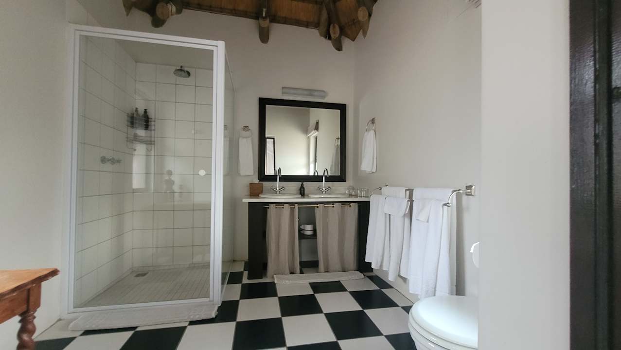 Zimmer Onguma Safari Camps