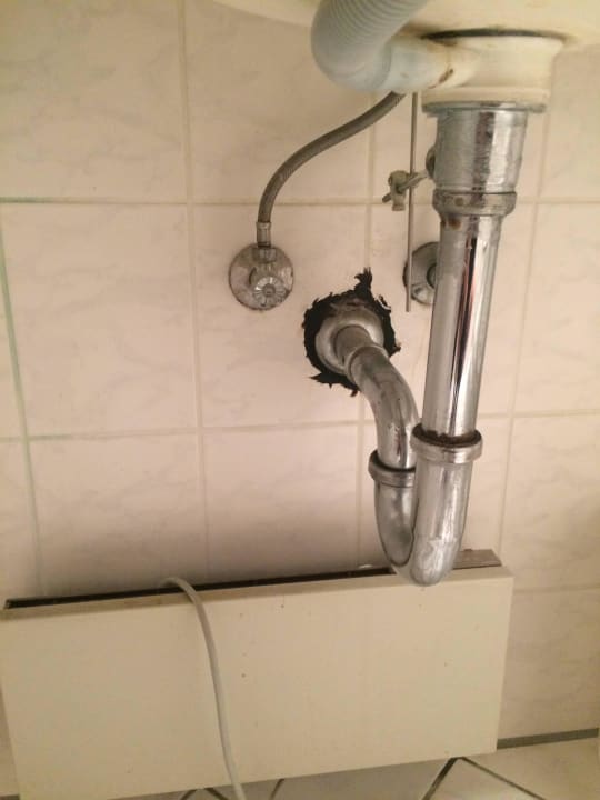 Unter dem Waschbecken  Strandhotel Ahlbeck