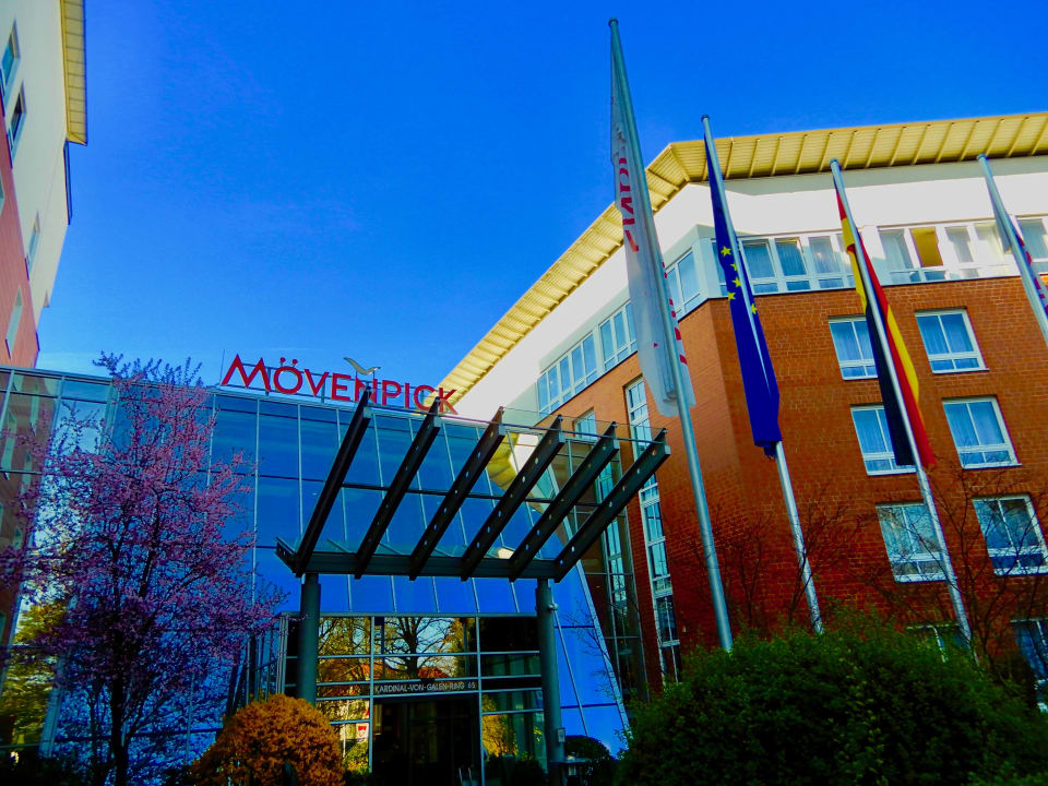 Lobby Mövenpick Hotel Münster