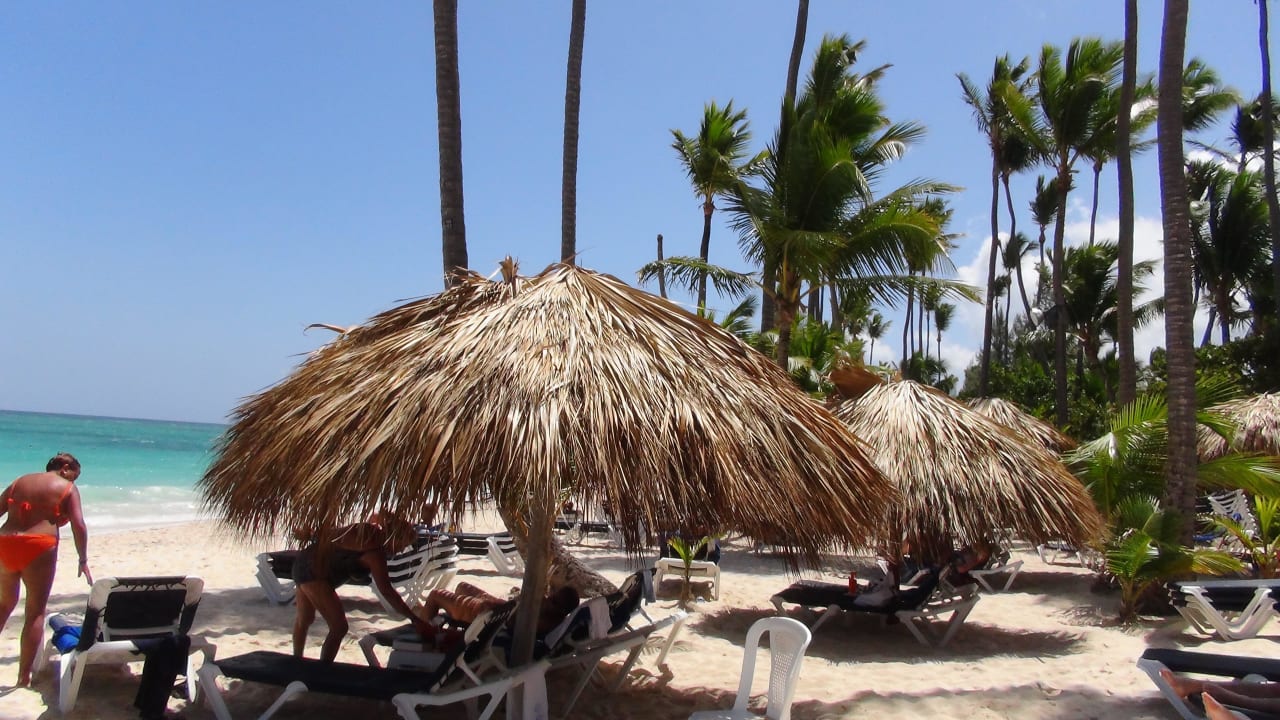 Schirmen und Liegen Grand Palladium Select Bávaro Resort & Spa