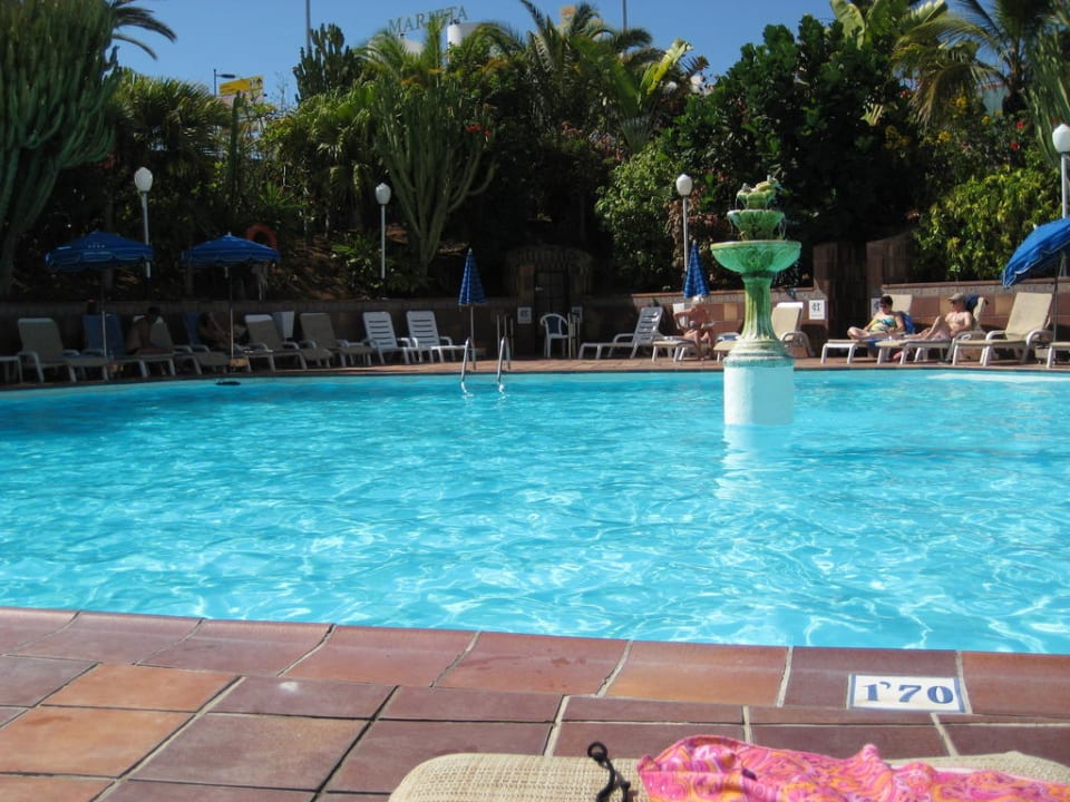 Pool Hotel Caserio