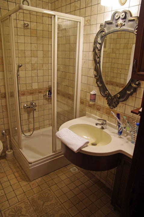 Badezimmer  Hotel Yetkin