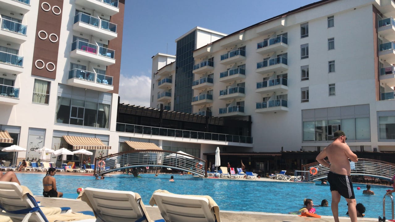 Pool Cenger Beach Resort & Spa