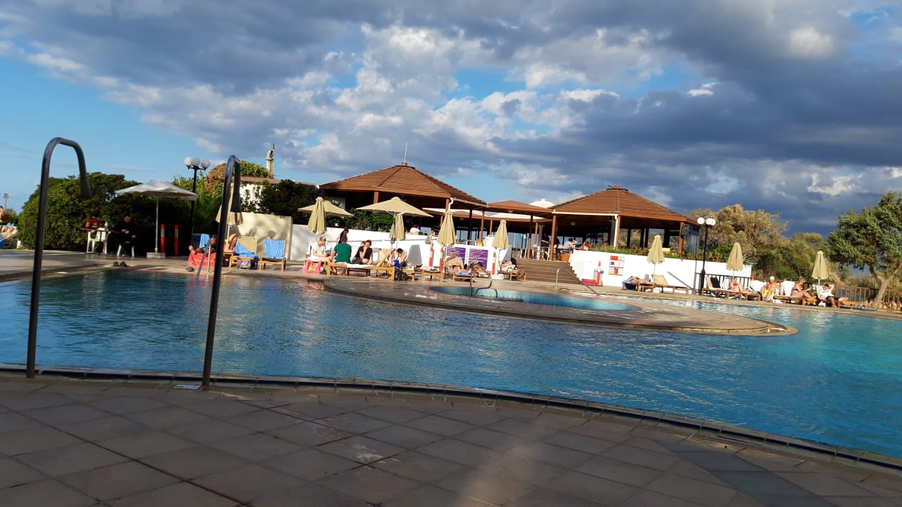 Pool Apollonia Beach Resort & Spa