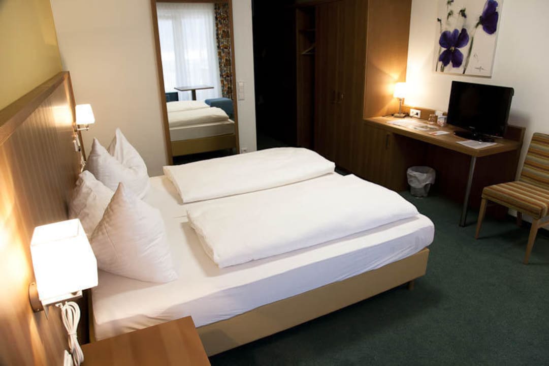 Zimmer im Heilstollen Oberzeiring OptimaMed Gesundheitsresort Oberzeiring