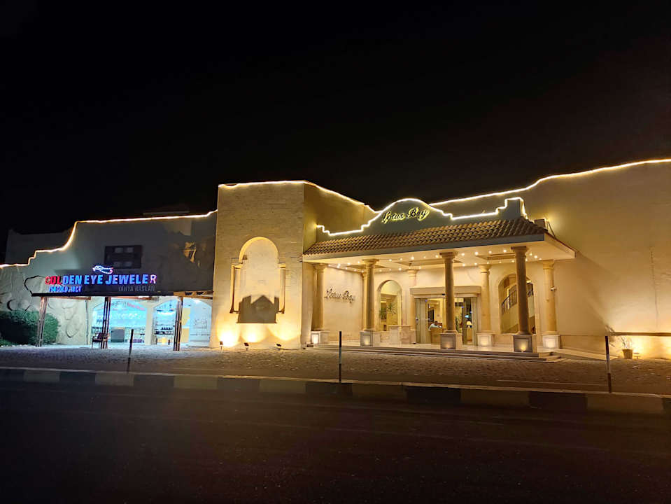 Außenansicht Lotus Bay Beach Resort