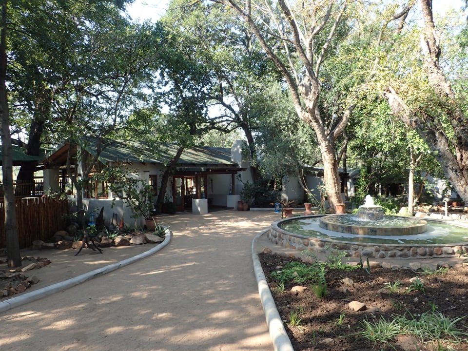 Außenansicht Notten's Bush Camp