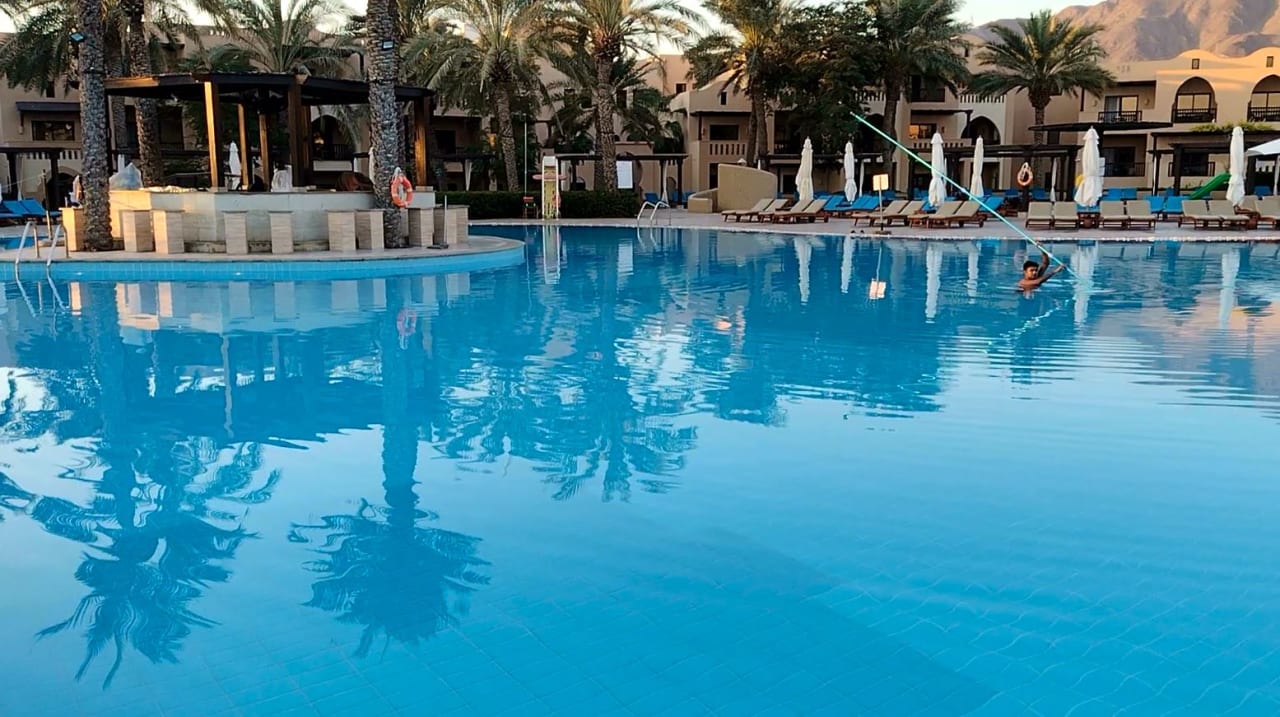 Pool Miramar Al Aqah Beach Resort