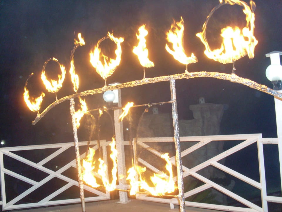 Feuerwerk Seaden Corolla Hotel