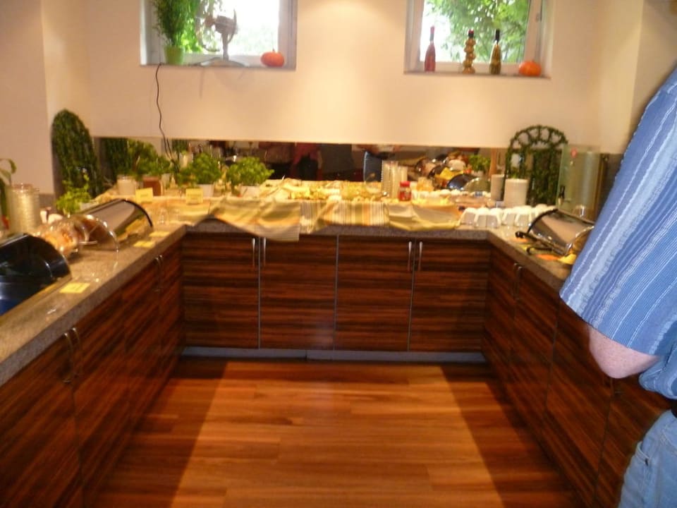 Teil des geschmackvollen Buffets Hotel am Tierpark